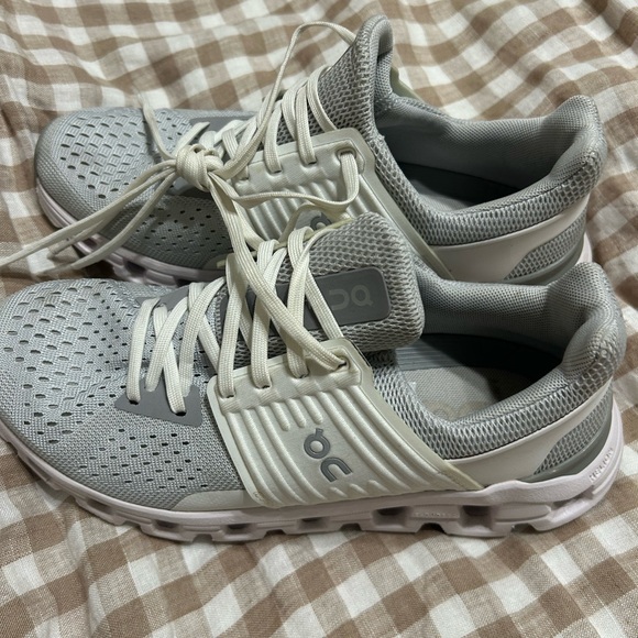 On Running Shoes - On Running Glacier and White Athletic Shoes